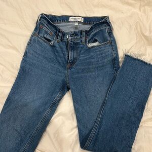 Abercrombie 90s straight mid rise